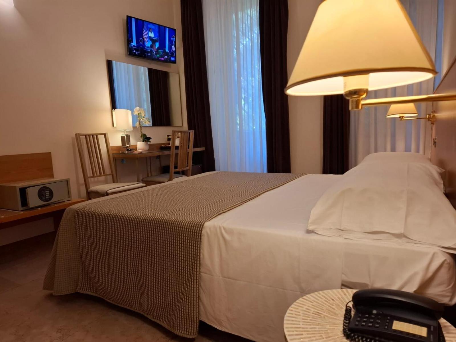 Hotel Principe Eugenio Roma Ngoại thất bức ảnh